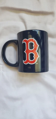 Boston Red Sox Coffee Mug Official License 11oz Blue w/ Logo Cover