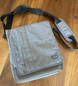 CaseCrown Campus North VERTICAL MESSENGER BAG Crossbody  Grey Tablet Laptop - Picture 1 of 4