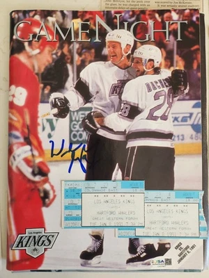Wayne Gretzky auto signed 1991 Game Night Program - JSA, Ticket Stubs Score Card - Image 1 of 4