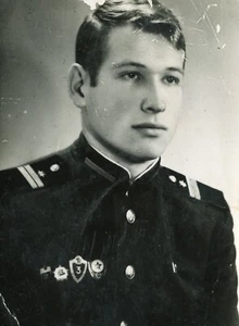 Apuesto joven soldado retrato gay int urss foto de colección - Imagen 1 de 3