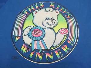 Camiseta de manga corta Hanes Fifty-Fifty ""This Kid's A Winner"" con oso 2 colores - Imagen 1 de 8