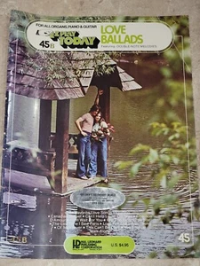Vintage Hal Leonard EZ Play Today Love Ballads Liederbuch Klavier Gitarre Gesang - Bild 1 von 2