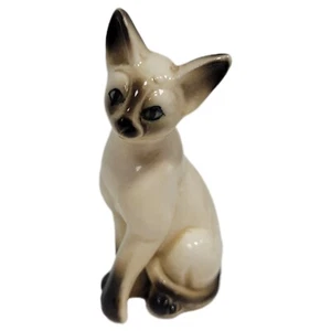 Vtg Siamese Cat Figurine Small Glossy Porcelain Hand Painted Face Mid Century  - Picture 1 of 3