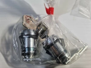 Par de cerradura de puerta a juego BHH973P mgb mgc gt 65-80 BHH973 - junta bhh972g mrd1067 - Imagen 1 de 4