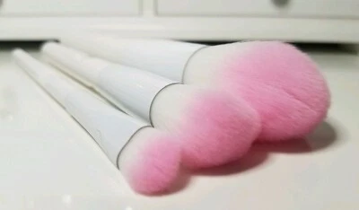 Nuevo * CROWN * Trío de brochas de maquillaje profesional de 3 piezas * BoxyCharm * WH100 Foto 1 de 3