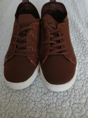 Zapatos sin cordones Deerstags marrón para niños talla 1 1/2 M Dawson Jr. Foto 1 de 4