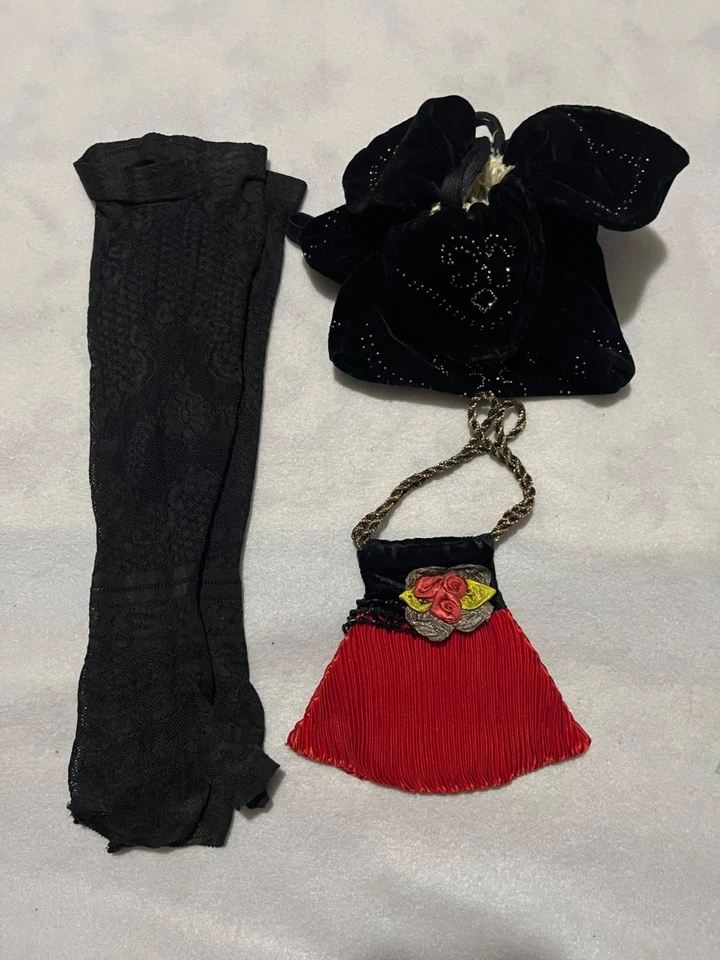 Lote de 2 carteras vintage negras, rojas y 1 par de guantes negros de encaje sin dedos Foto 1 de 4