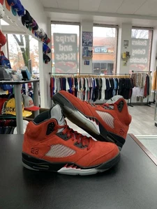 Jordan 5 Raging Bull Red taglia 9,5 (usato, senza scatola) - Foto 1 di 12