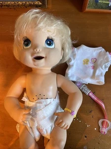 Baby Alive 2006 Baby Eva Hasbro Soft Face Speaks French Partially Working - Imagen 1 de 7