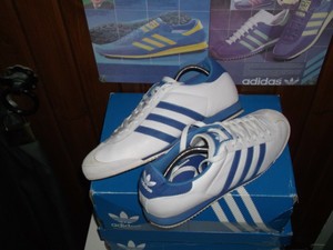 vintage adidas kick trainers