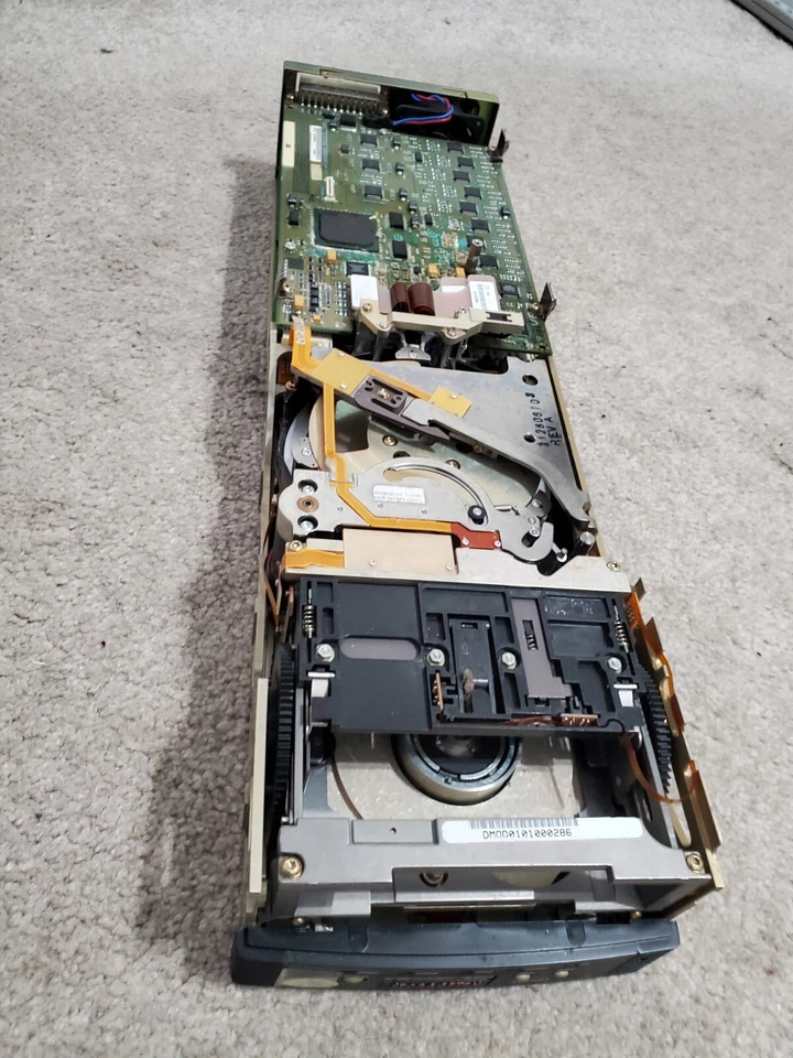 Storagetek 31281730 T9940A Tape Drive scsi 3128030 parts repair no cover as is - Image 1 of 4