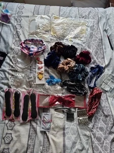 New large bundle of hair accessories And Sequin Brooches - Picture 1 of 18