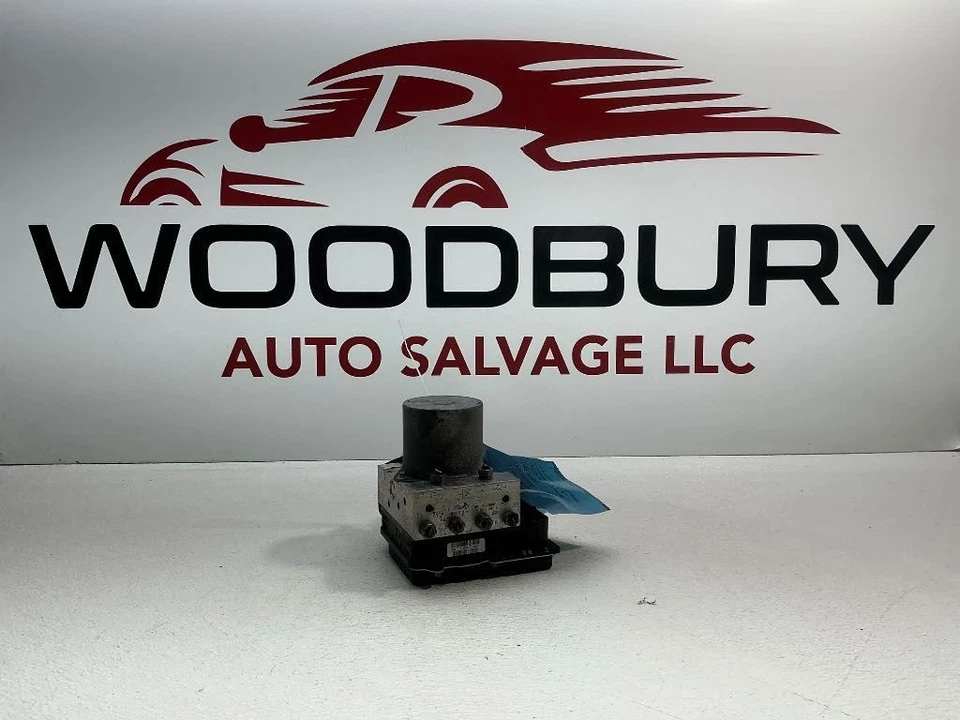 AUDI A4 2013 conjunto de piezas de freno antibloqueo AWD Quattro Thru 27/05/13 466690 Foto 1 de 4