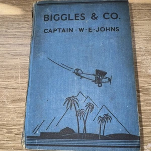 Biggles  and Co Captain W.E. Johns hard back cloth covering 1936 First edition - Bild 1 von 13
