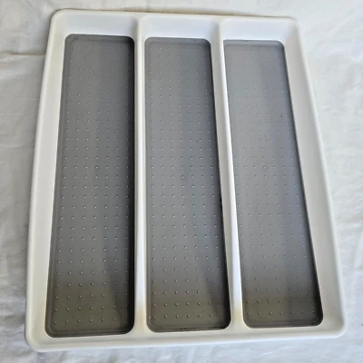 Bandeja de utensilios de cocina organizadora de cajón de cocina de 3 secciones antideslizante agarre suave Mademart Foto 1 de 2