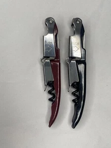 Lotto 2 Cavatappi Camerieri Coniglio Apribottiglie Zippity 2 Step Rosso Scuro Nero - Foto 1 di 3