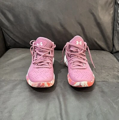 Talla 6Y - Under Armour Jet '21 bajo púrpura y rosa Foto 1 de 4