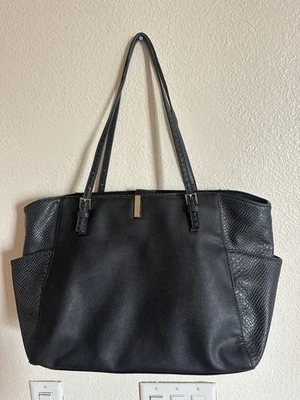 Título Bolso de Mano Negro para Laptop Grande Cottage Core Bolso de Mano Foto 1 de 4