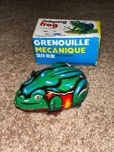 SELTENES Sammlerstück UHRWERK BLECH LITHO AUFZIEH SPRINGENDER FROSCH - Bild 1 von 8