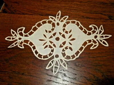 1 incrustation lin  ecru  brodée pour confection ( 27.5 x 17.5 cms  ) - Photo 1/3