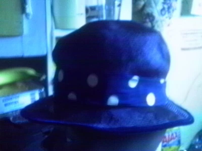 SOMBRERO PEQUEÑO ERIC JAVITS CINTA LUNARES AZUL MARINO COOL Foto 1 de 4