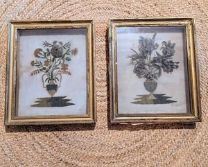Pair of embroidery, 19th century, Medici vase, framed, gold frame - Picture 1 of 7
