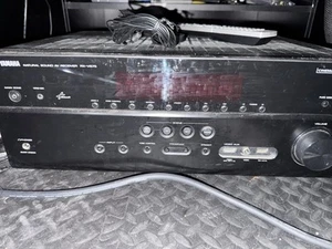 Yamaha RX-V675 7.2 Channel 240 Watt Receiver - Picture 1 of 3