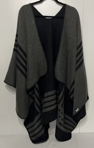 BB Dakota Poncho / Schal / Mantel - schwarz / grau - wendbar - Bild 1 von 6