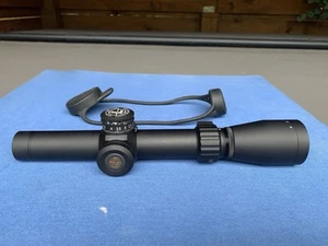 LEUPOLD MARK MOD-1 1.5-4x20mm RIFLE SCOPE *FIREDOT-G SPR~ W/BOX NICE! - Picture 1 of 17
