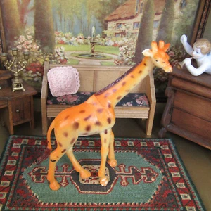 De Colección Casa de Muñecas JIRAFA NARANJA Estatuilla Muñeca Mascota Miniatura Plástico Zoo Animal Juguete - Imagen 1 de 6