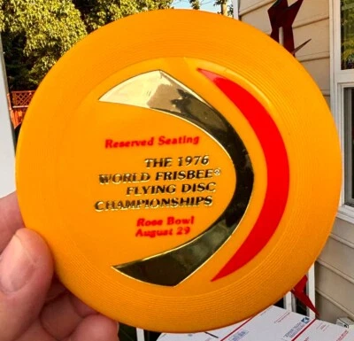 1976 Frisbee Wham-O Mini Disc Golf  Rose Bowl (w/ Innova Discraft Magnet) #921 - Image 1 of 4