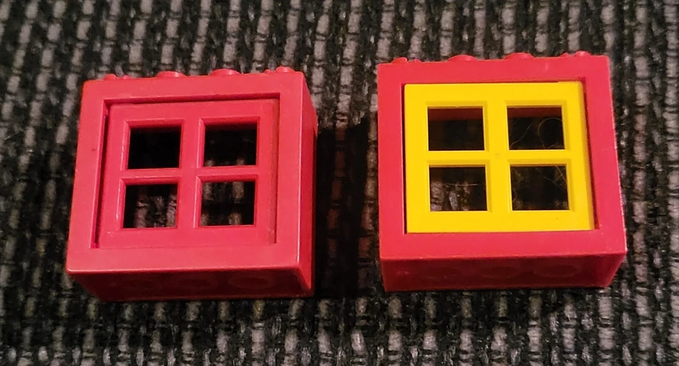 Lego 4132 Fenster Rahmen 2x4x3 Gelb Mit Gitter Rot 2 Stück - Bild 1 von 1