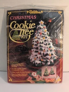 Vintage Wilton Christmas Cookie Tree Kit - Star Cookie Cutters New 1982 USA - Picture 1 of 6