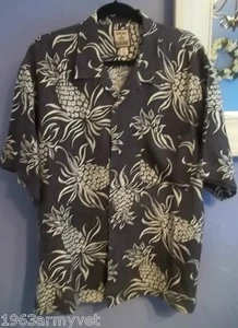 Men's Tommy Bahama Large Gray/Black Pineapple Hawaiian, Floral S/S Camp Shirt - Picture 1 of 3