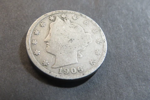 1906 Liberty V Nickel - Actual Coin Shown-FREE SHIPPING -R3 Cover