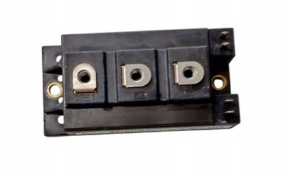 Fuji 2MBI100NC-120 IGBT Module 1 Piece  - Image 1 of 2