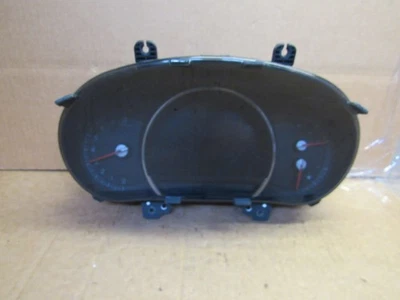 2016 2017 2018 Kia Sorento OEM Speedometer Gauge Cluster 89481 miles - Image 1 of 4
