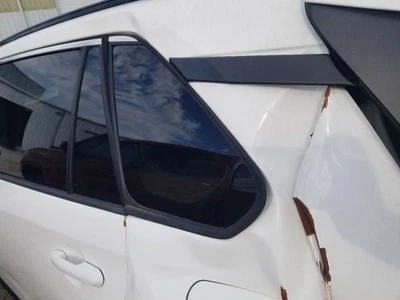 Toyota RAV 22 2022 4 CUARTOS CRISTAL CONDUCTOR IZQUIERDO  Foto 1 de 4