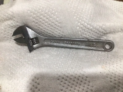 "Herramienta de mano llave ajustable Kobalt Drop forjada de 10""" Foto 1 de 2