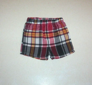 Pantaloncini corti neonato ragazzo Fisher Price rosso, blu navy e bianco cotone a quadri 12 mesi - Foto 1 di 2