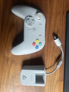 Retro Fighters StrikerDC White Wireless Controller Sega Dreamcast - Picture 1 of 6
