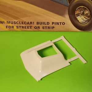 AMT LiL' BOSS 72 1972 Ford Pinto Runabout 1/25 Super Stock Hood Drag Race Car - Imagen 1 de 4