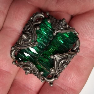 Vintage MCM Mid Century Modern Emerald Green Rhinestone Glass Pin Brooch Metal - Picture 1 of 7