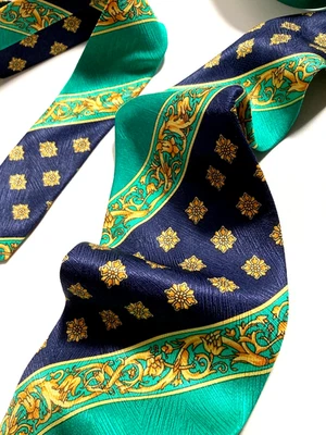 GIANNI VERSACE VINTAGE AÑOS 90 CORBATA BARROCA A RAYAS FLOR REGIMIENTO VERDE ... - Imagen 1 de 4