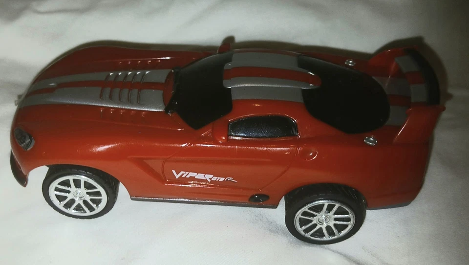 Vintage Tyco R/C Dodge Viper RSGT 1:32 CAR ONLY NO REMOTE Runs 49Mhz - Image 1 of 2