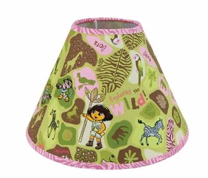 Trend Lab Nickelodeon Dora la Exploradora Explorando la Salvaje Pantalla de Lámpara Rosa Verde - Imagen 1 de 5