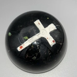 Antiguo Pisapapeles Vidrio Cristo Crucifixión Cerámica Blanco Interior 8cm Ancho - Imagen 1 de 9