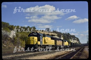 T Original Slide - CNW C&NW 7016 Coal Action at St Paul MN 1986 - Picture 1 of 1