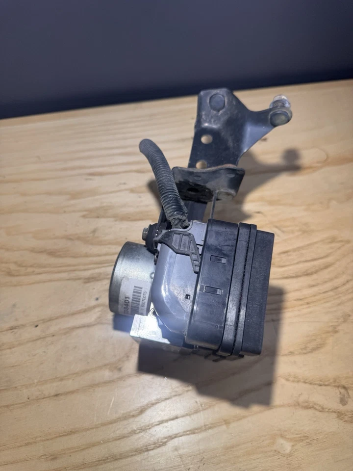 Nissan 350Z 2003-2008 ABS módulo de bomba de freno antibloqueo 47660EV01A OEM Foto 1 de 3