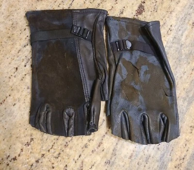 Men's Size L Costume Horror War Stained Slashed Zombie Cowboy Cattle Gloves - Image 1 of 4